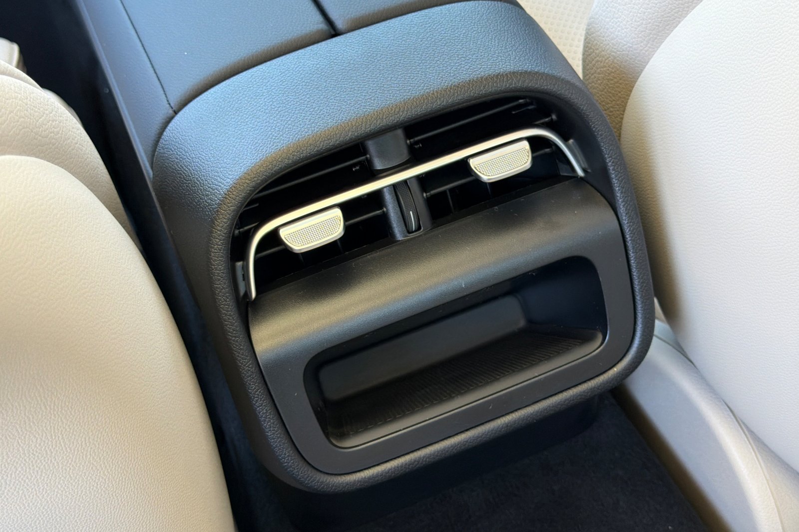 New 2027 Cirrus Silver Metallic Mercedes-Benz E 350 image 24