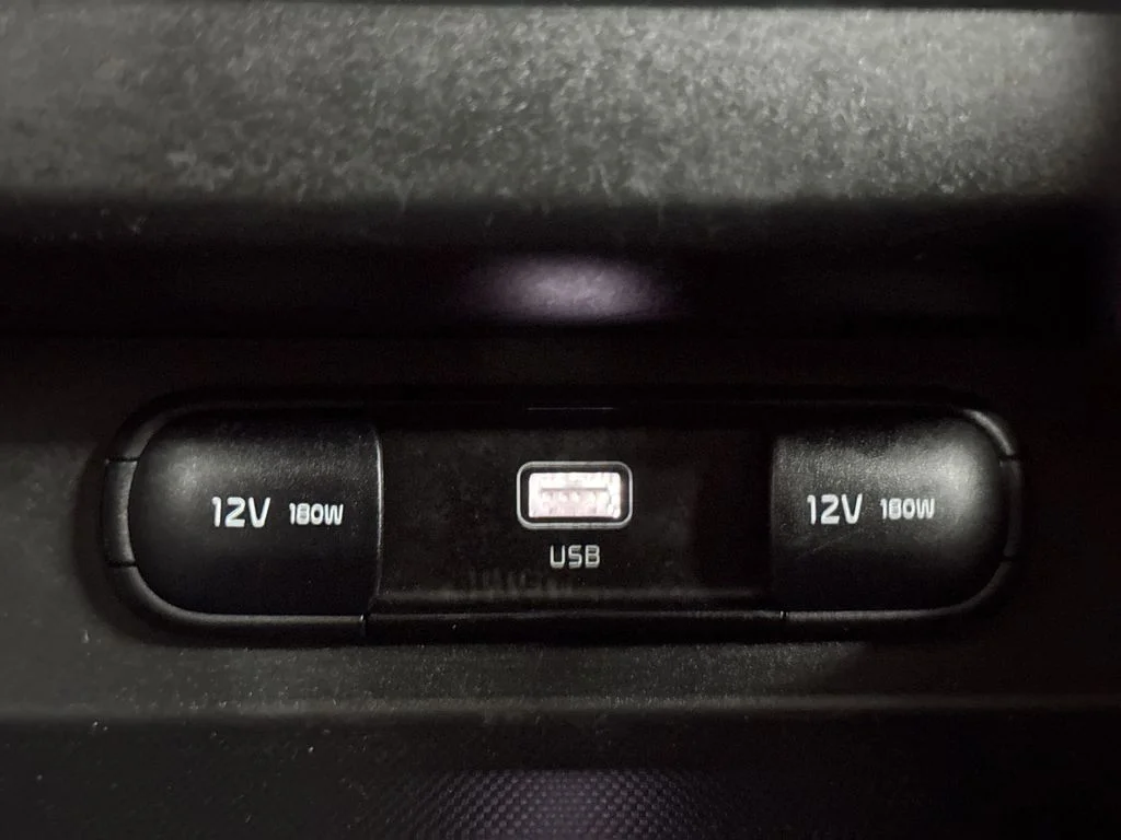 Used 2026 Snow White Pearl Kia LX image 28