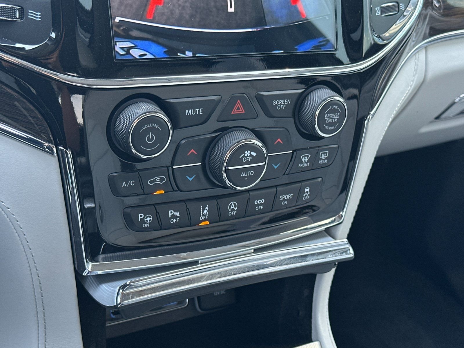 Used 2021 Diamond Black Crystal Pearlcoat Jeep Summit image 20