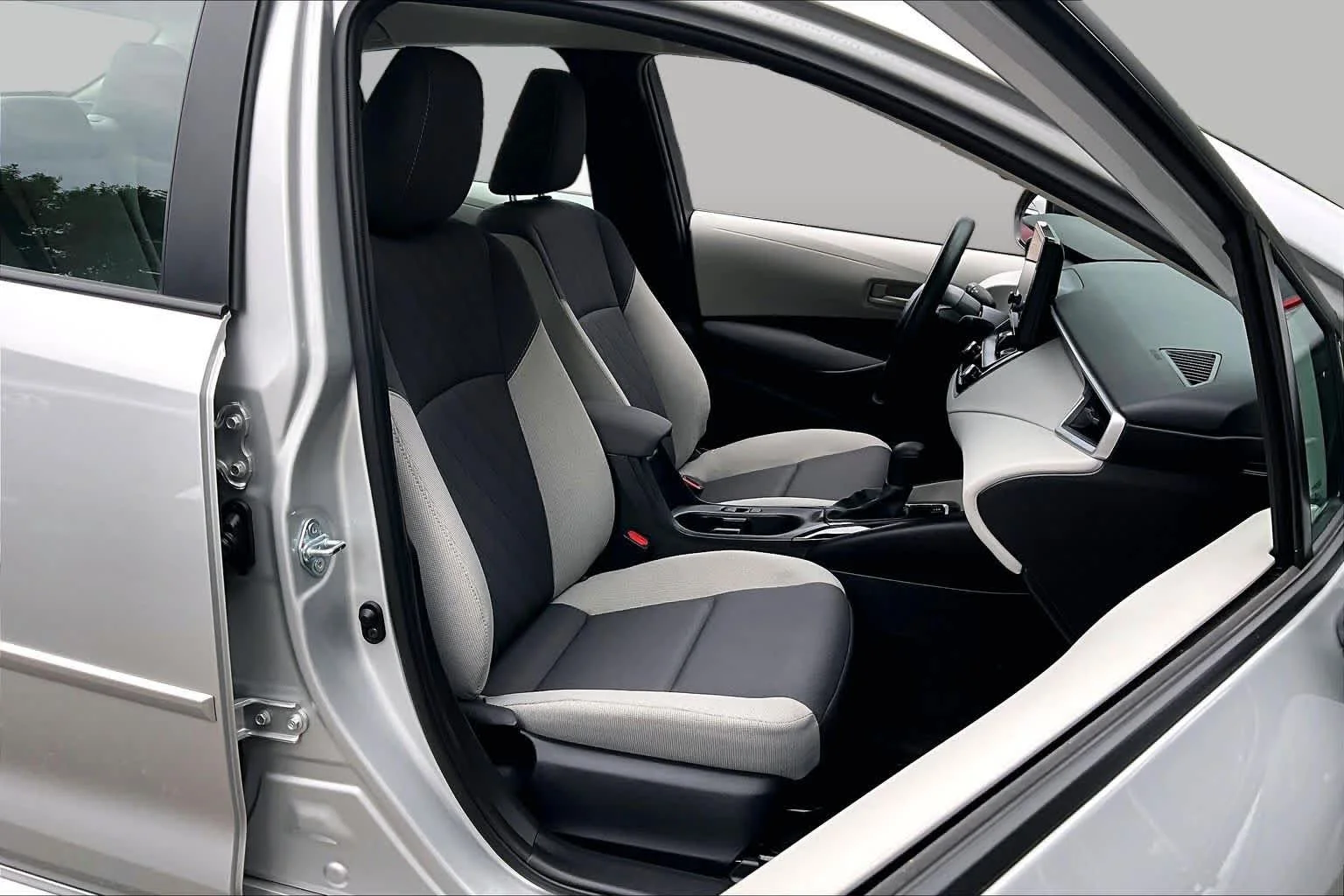 Certified Used 2024 Classic Silver Metallic Toyota LE image 8