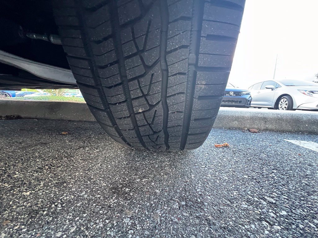 Used 2025  Mitsubishi SE image 17