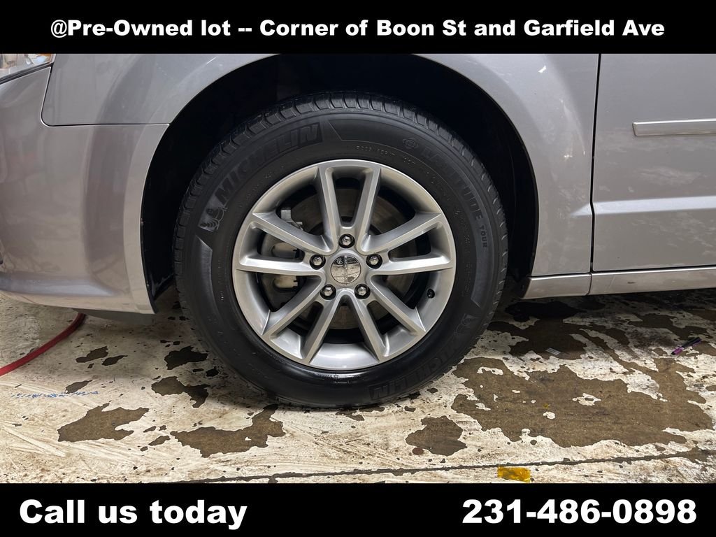 Used 2014 Silver Dodge SE 30th Anniversary image 11