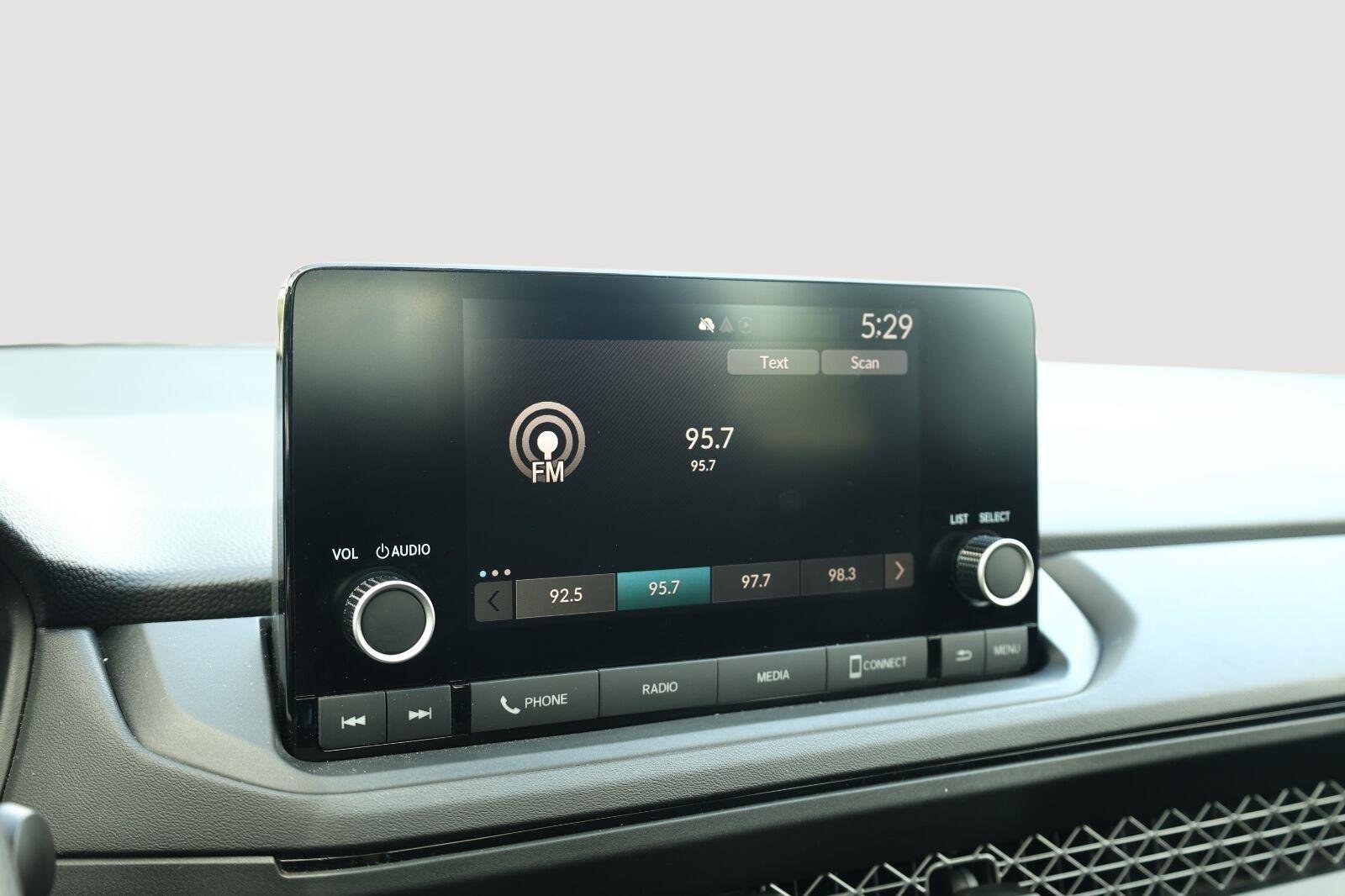 Used 2024 Platinum White Pearl Honda EX image 30