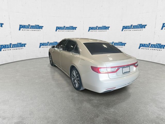 Used 2017 Gold Lincoln Select image 8