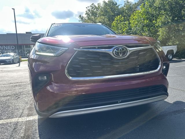 Used 2021 Red Toyota Platinum image 11