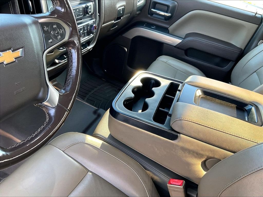 Used 2018 White Chevrolet LTZ image 20
