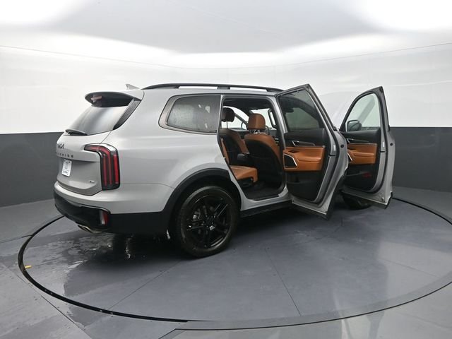 Used 2025 Gray Kia EX X-Line image 37