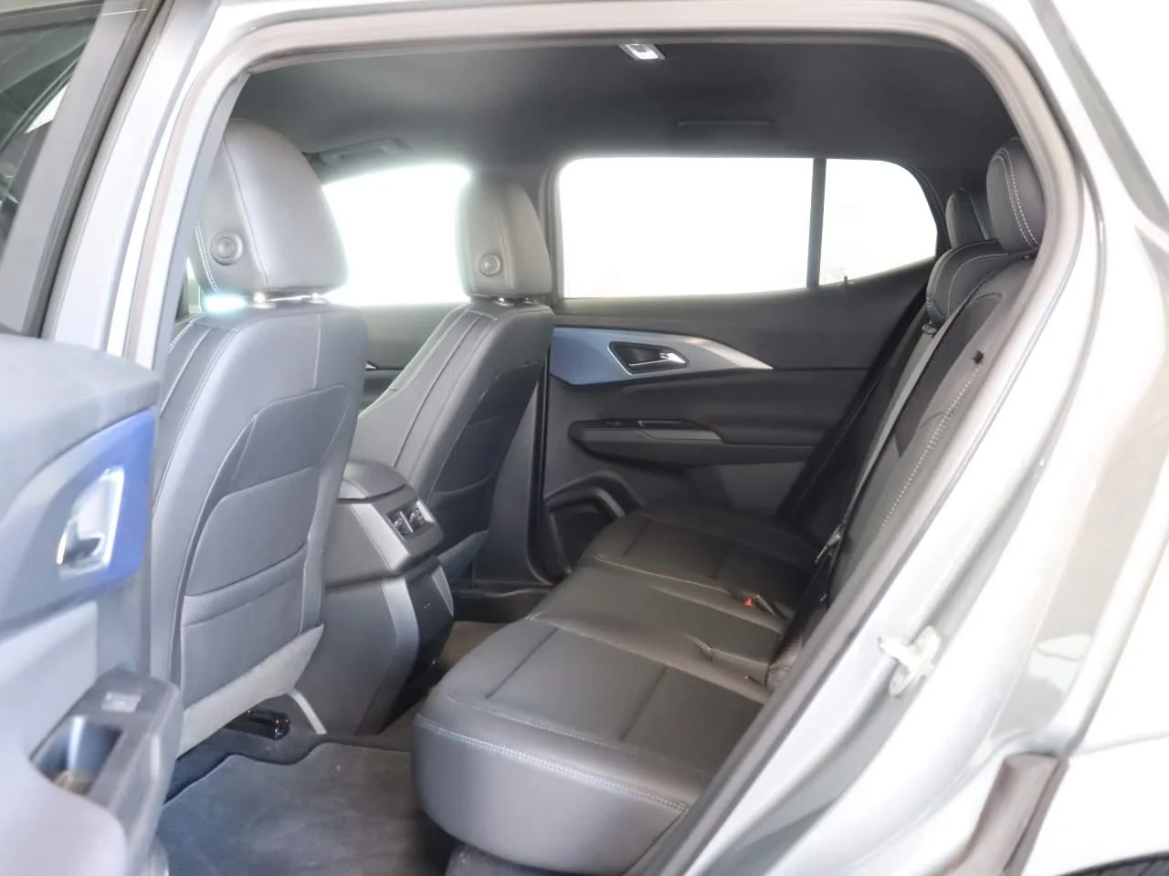 2024 Chevrolet Equinox EV LT - Photo 15