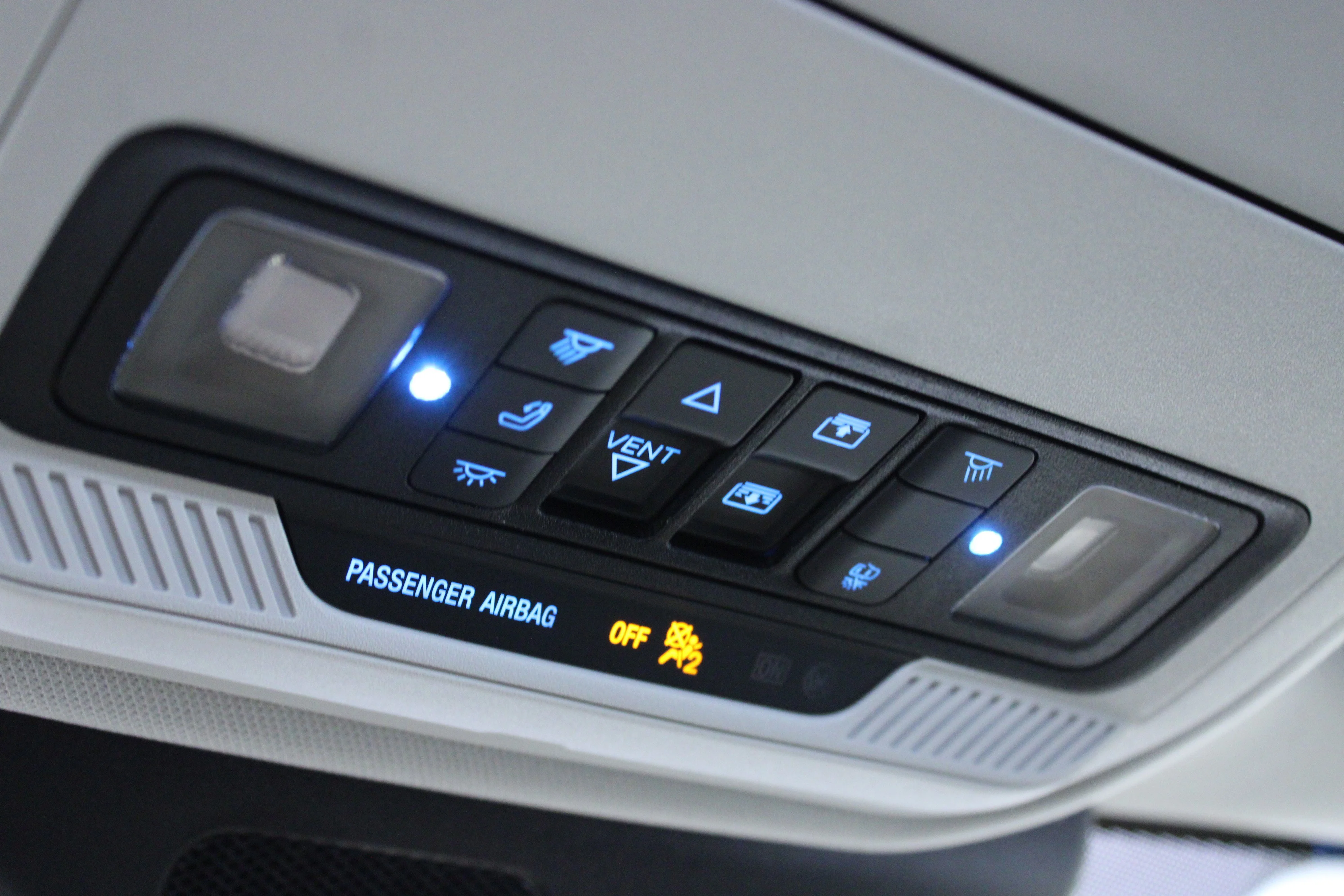Used 2025 Black Metallic Ford Platinum image 26