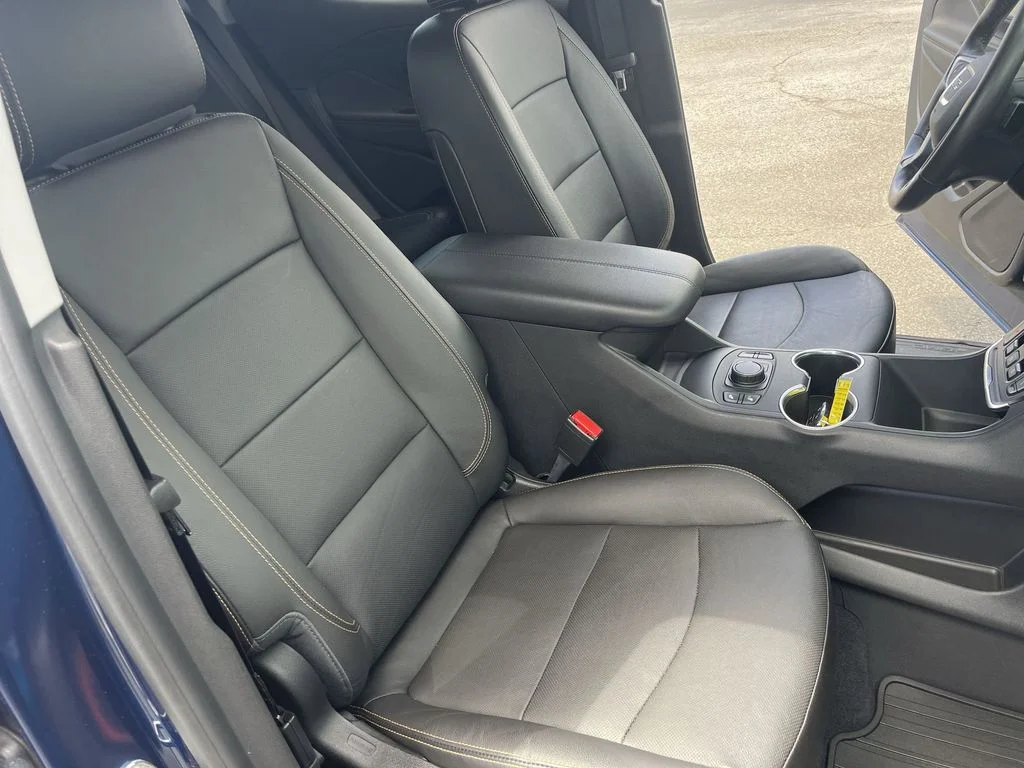 Used 2021 Blue GMC SLT image 23