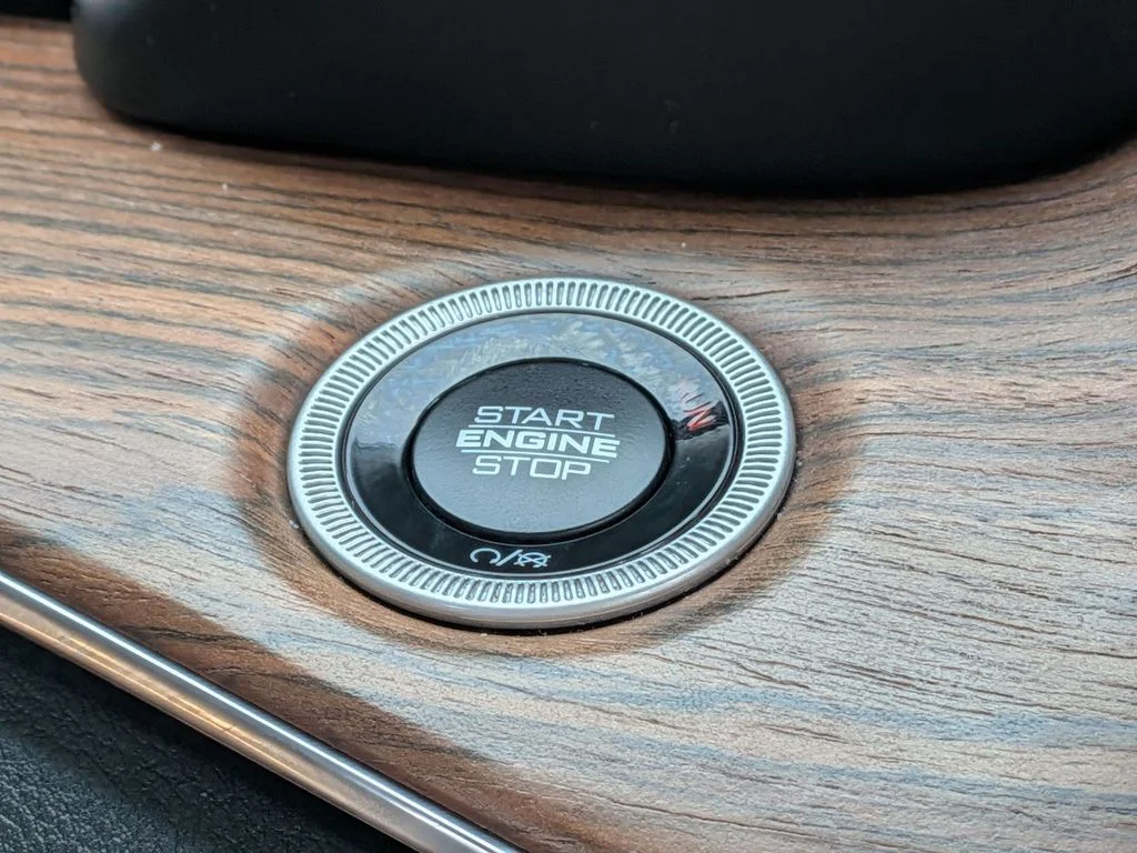 Used 2021 Black Jeep Summit image 15