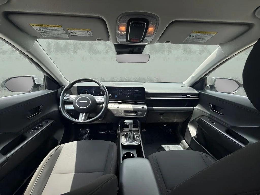 Used 2025 Gray Hyundai SEL image 11