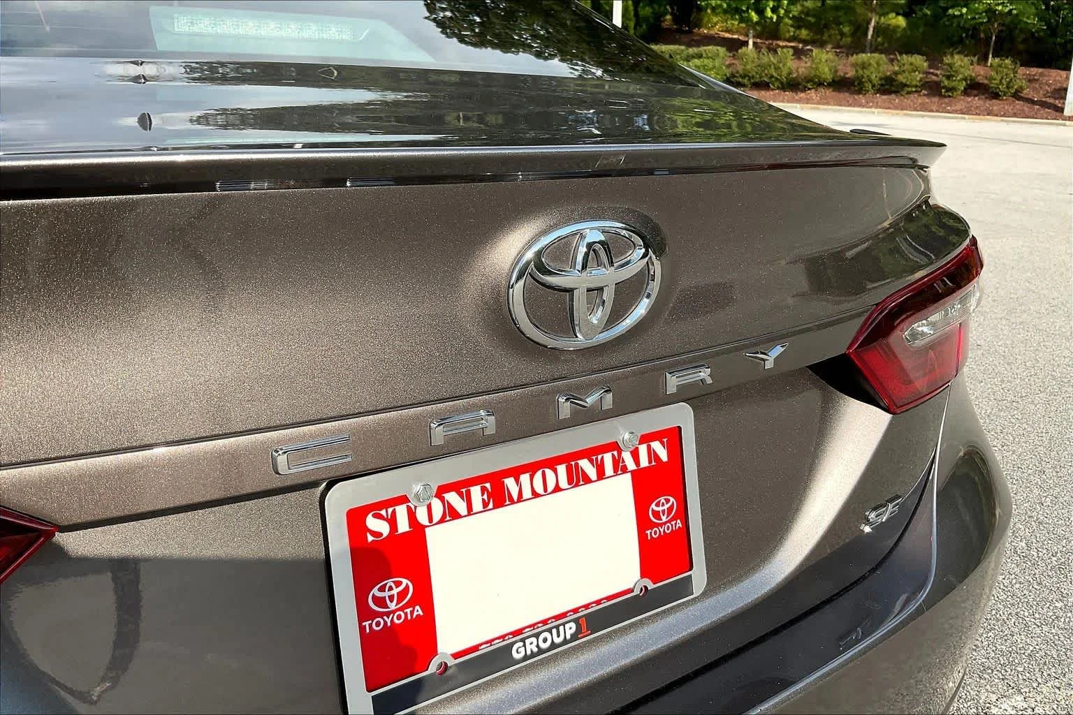 Used 2024 Predawn Gray Mica Toyota SE image 31