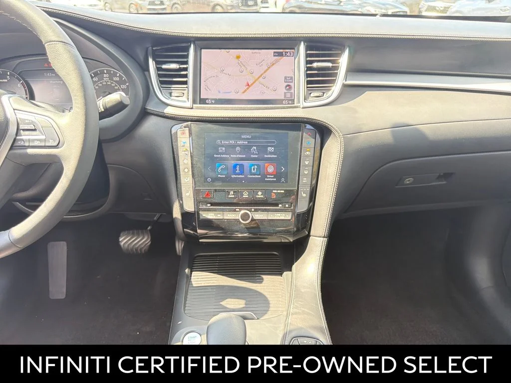 Certified Used 2020 Majestic White INFINITI LUXE image 6
