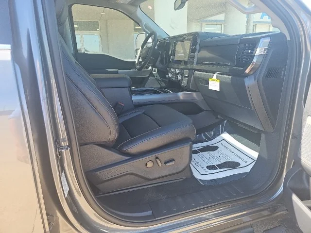 New 2026 Carbonized Gray Metallic Ford F-250® Lariat® image 36