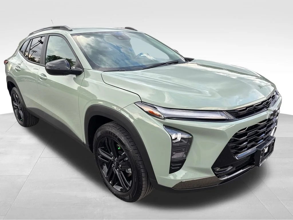 Used 2026 Cacti Green Chevrolet ACTIV image 9