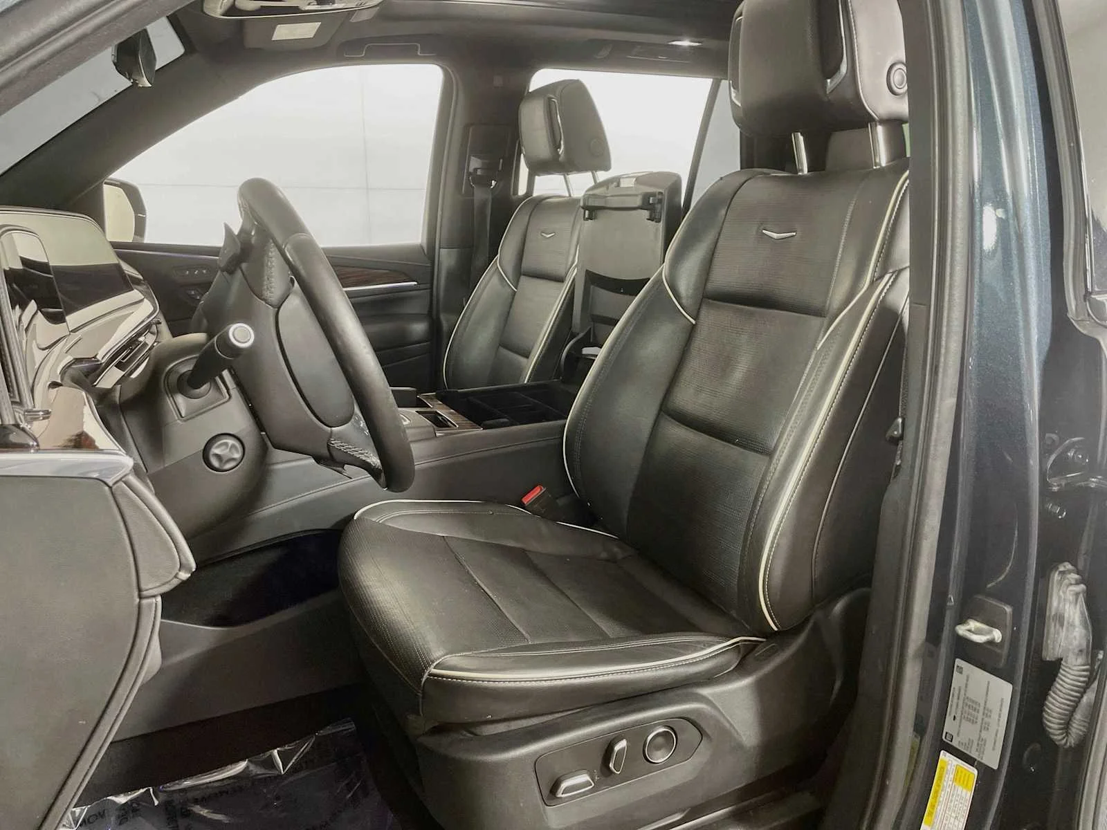 Used 2021 Shadow Metallic Cadillac Premium Luxury image 20