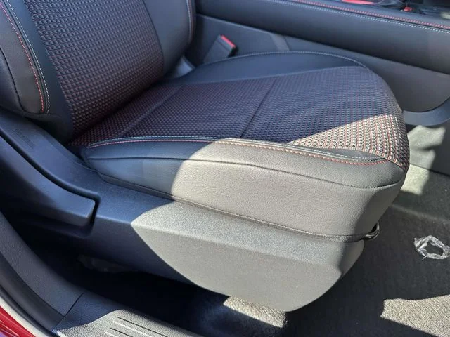 2026 Nissan KICKS SR - Photo 9