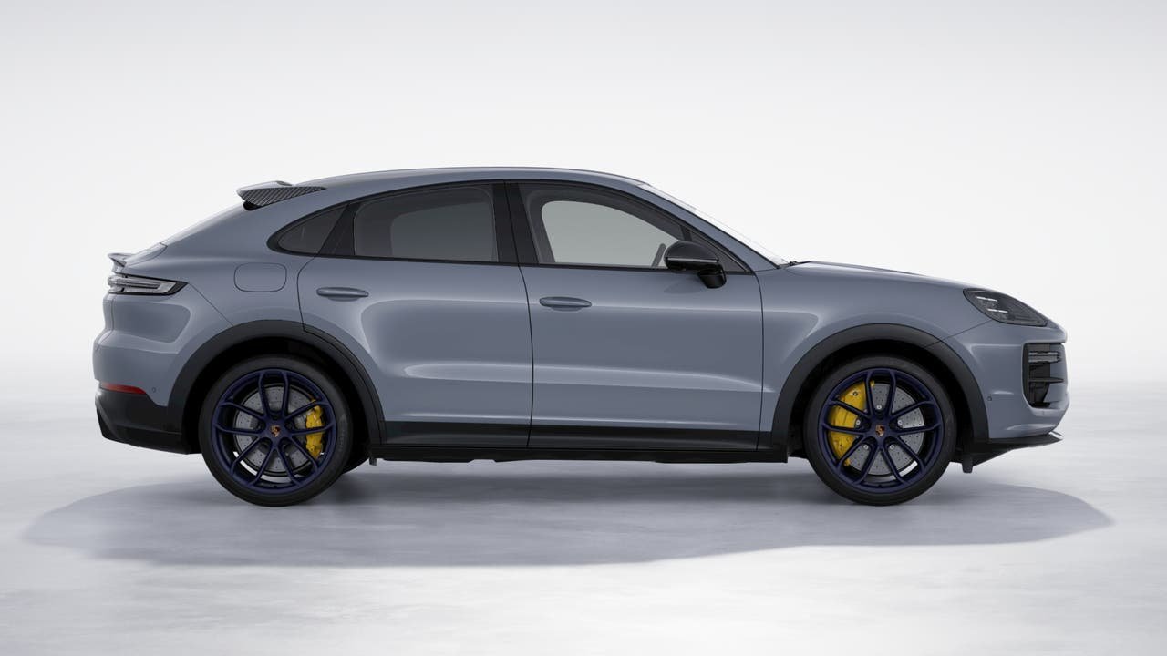 Certified Used 2024  Porsche Turbo GT image 6