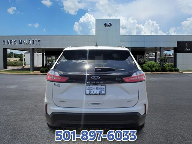 Used 2022 White Ford SEL image 4