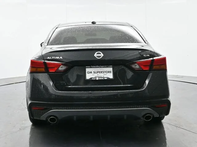 Used 2019 Super Black Nissan 2.5 SR image 6