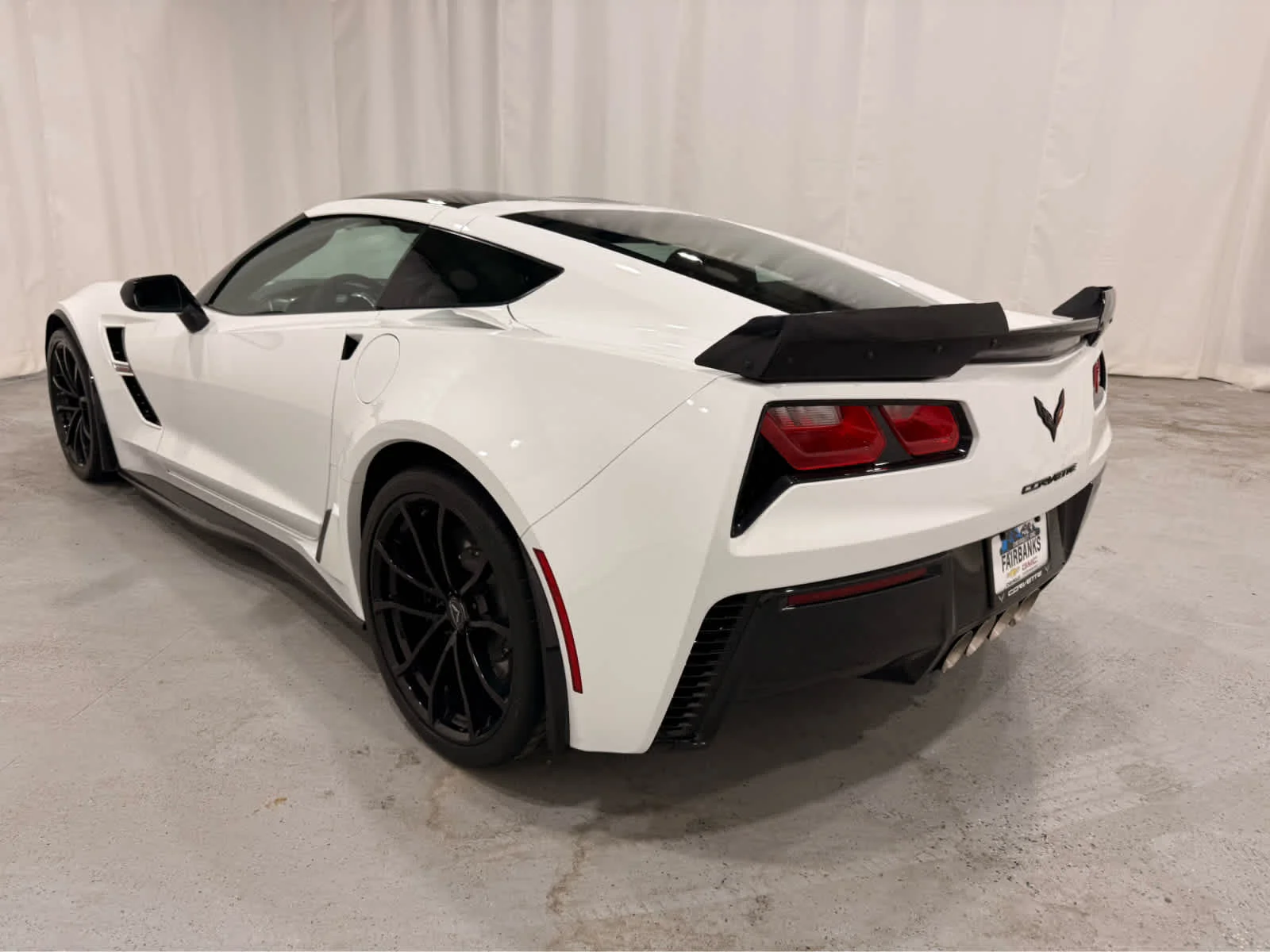 Used 2018 Arctic White Chevrolet Grand Sport 3LT image 3
