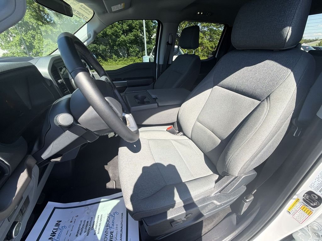Used 2025 White Ford XLT image 17