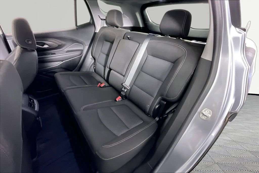 Used 2024 Silver GMC SLE image 19
