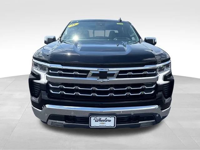 Used 2025 Black Chevrolet LTZ image 8