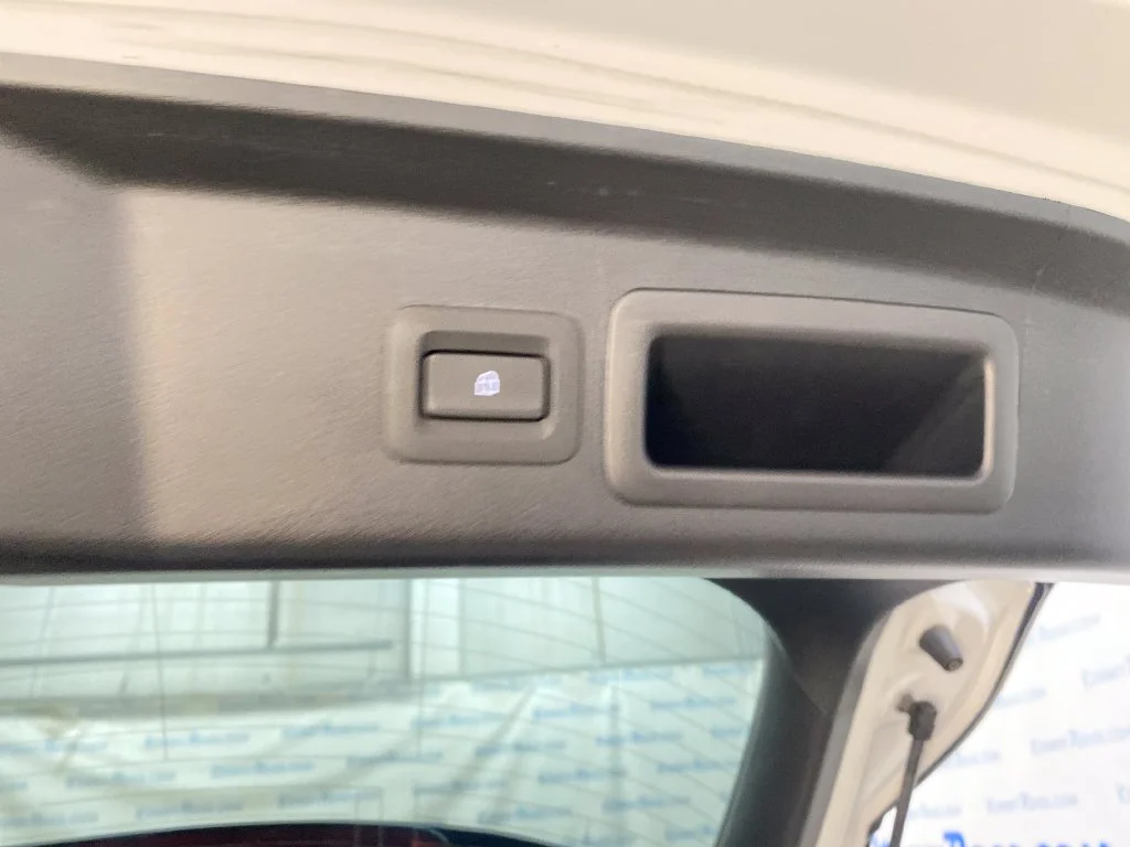 Certified Used 2024 White Mazda 2.5 S Select Sport image 18
