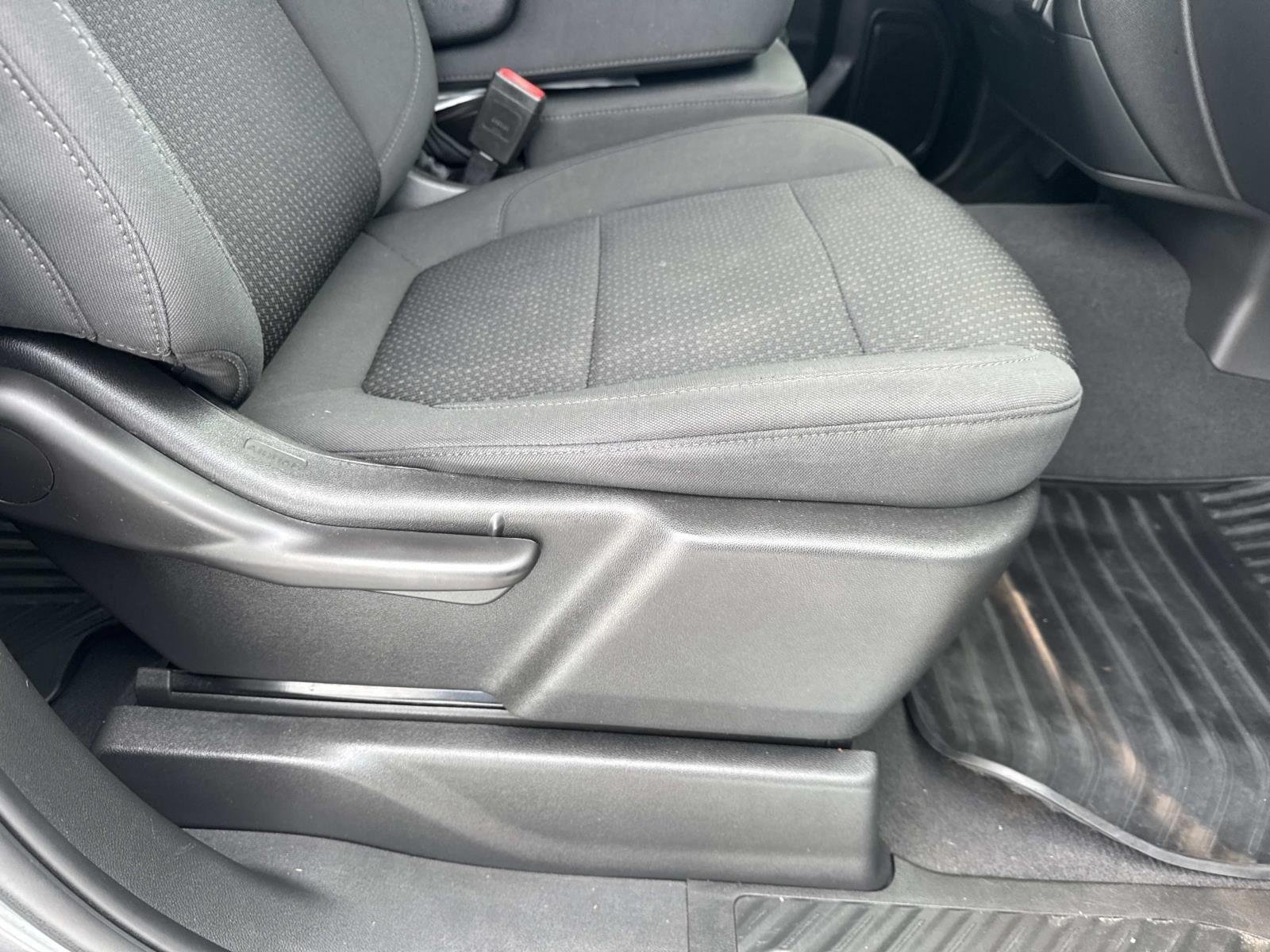 Used 2022 Satin Steel Metallic Chevrolet Custom image 11