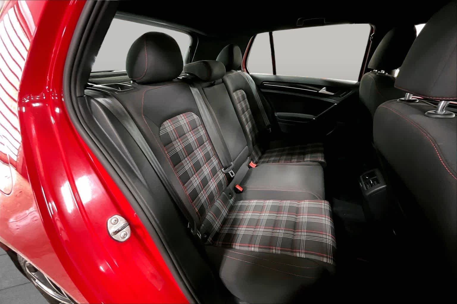 Used 2017 Tornado Red Volkswagen Sport image 19