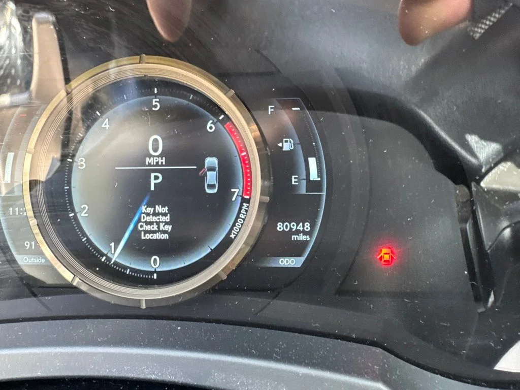 Used 2018 White Lexus 300 image 13