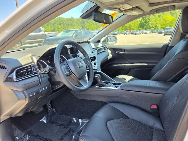 Used 2023 Beige Toyota XLE image 20