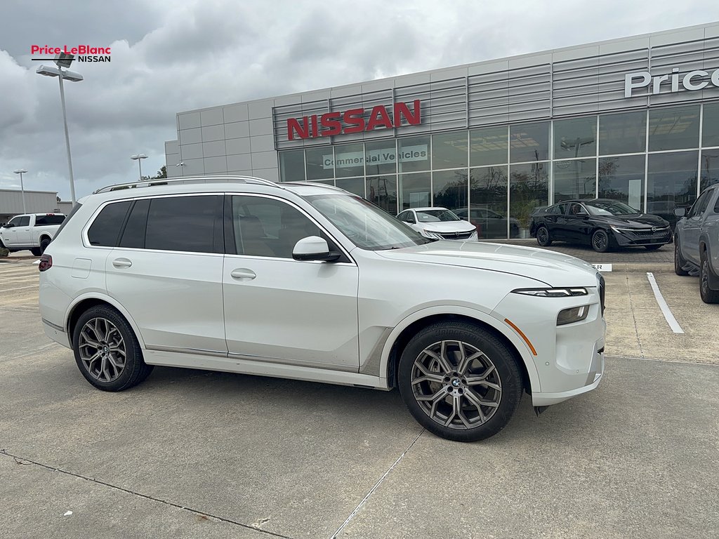 2024 BMW X7 40i