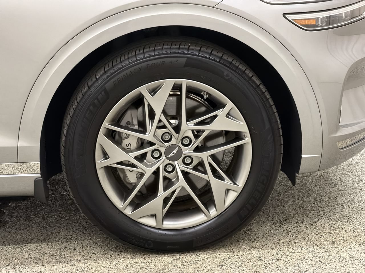 2024 GENESIS GV70 Standard - Photo 10