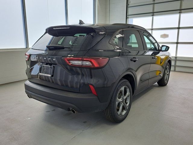 Used 2025 Black Ford ST-Line image 5