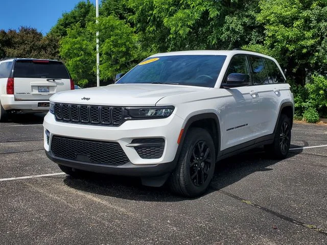 Used 2024 White Jeep Altitude X image 2