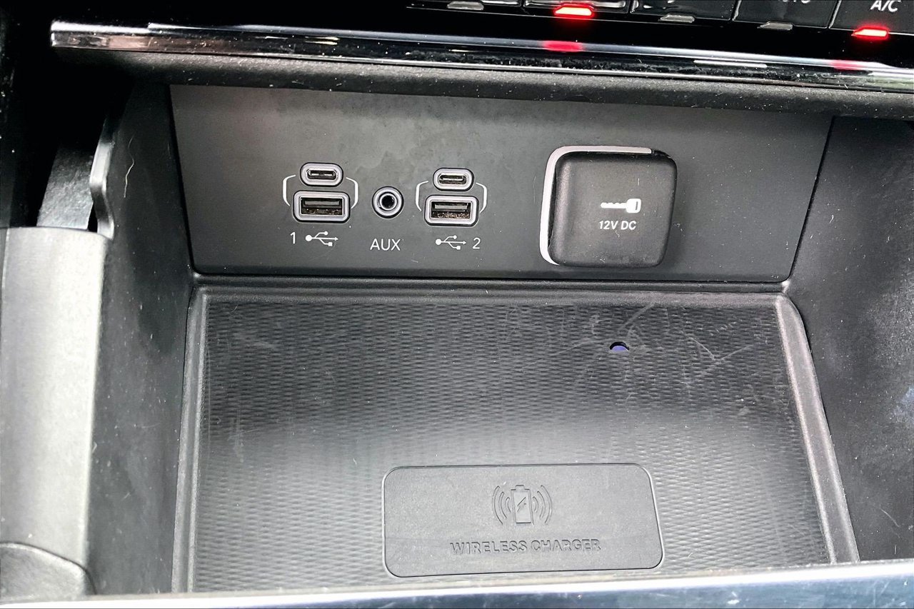 Used 2023 White Jeep Altitude X image 15
