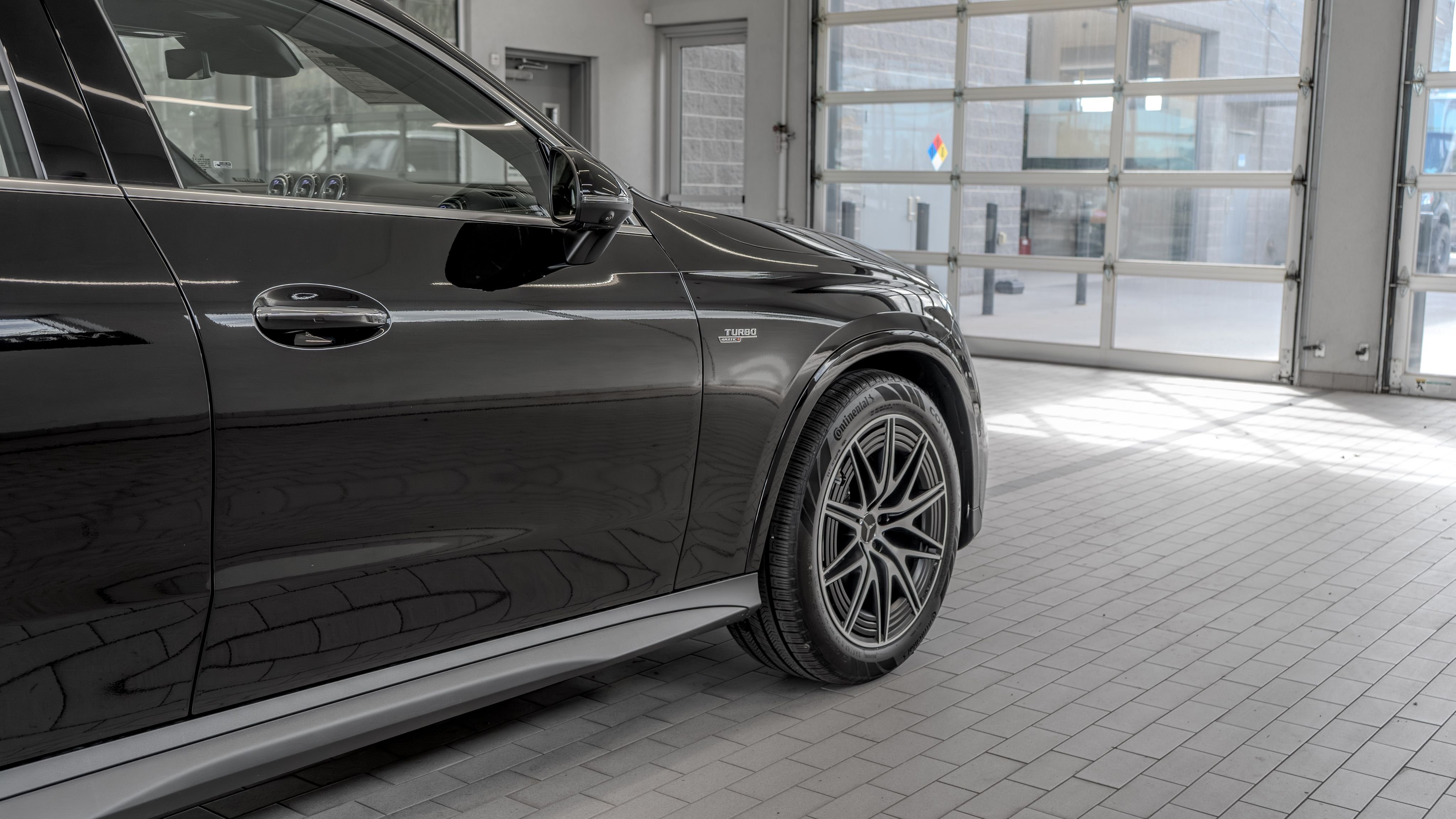 New 2027 Obsidian Black Metallic Mercedes-Benz GLC 350e image 31