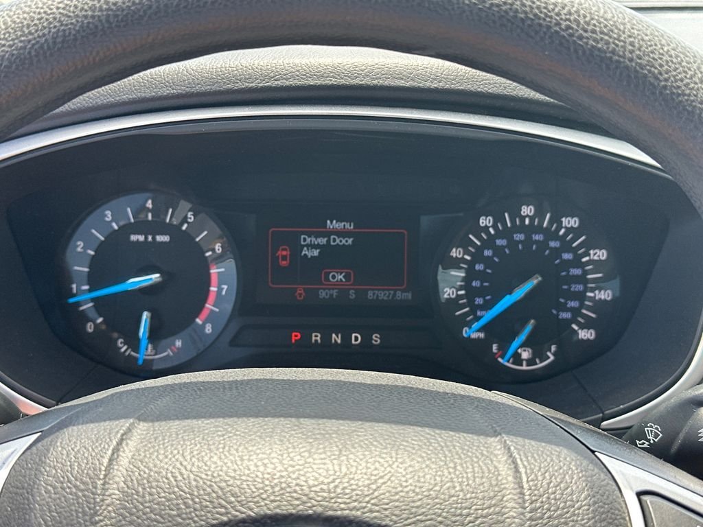 Used 2015 Ingot Silver Ford SE image 26