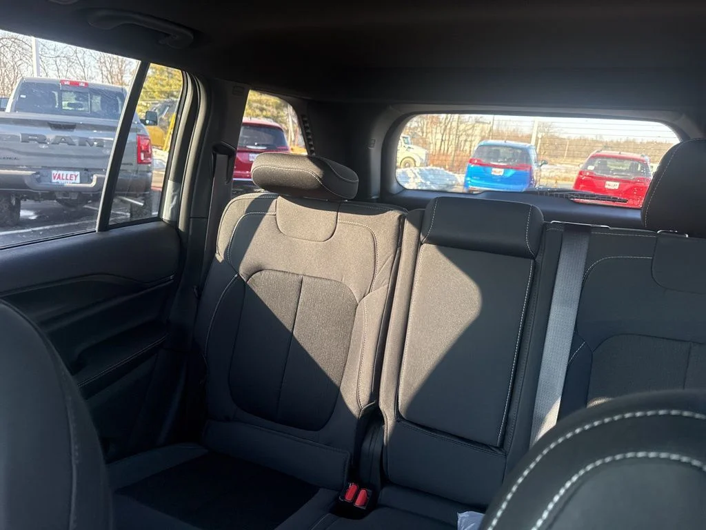 New 2026 Baltic Gray Metallic Clearcoat Jeep Laredo X image 33