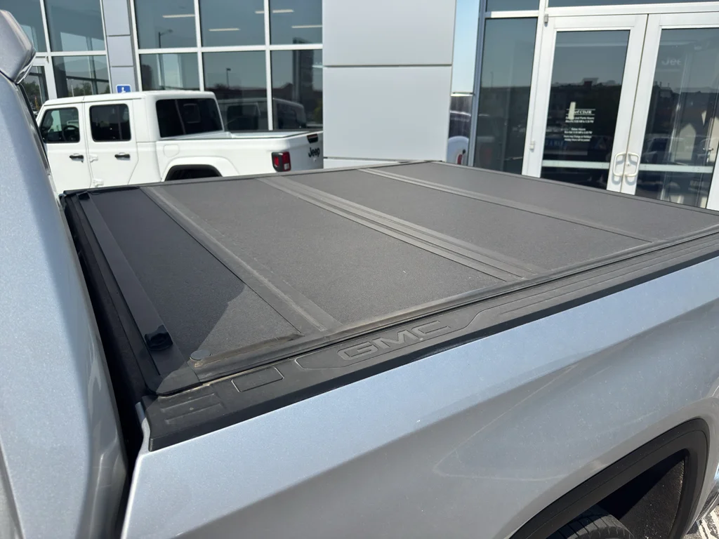 Used 2021 Quicksilver Metallic GMC SLT image 29