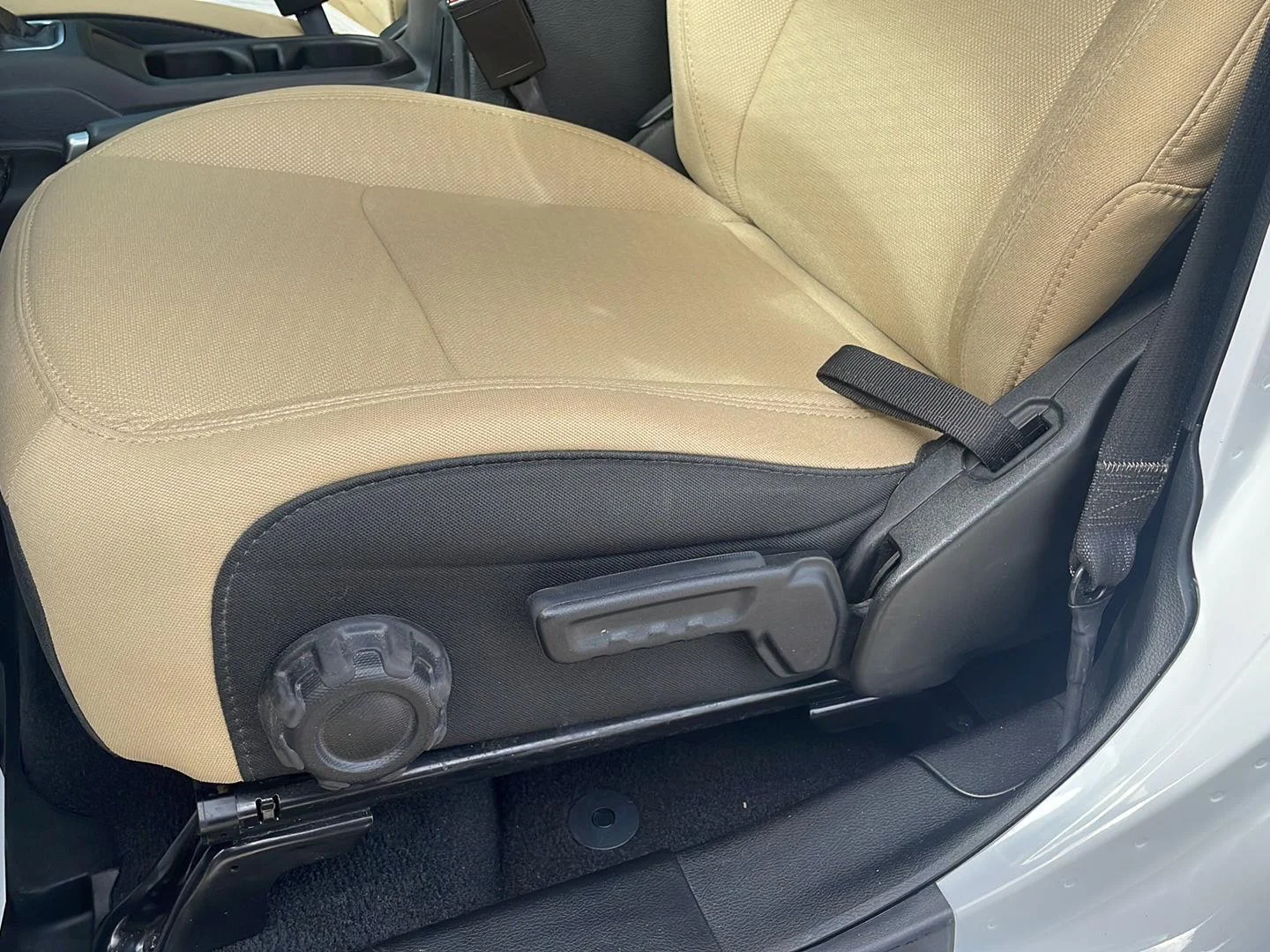Used 2021 Bright White Clearcoat Jeep Sport S image 18