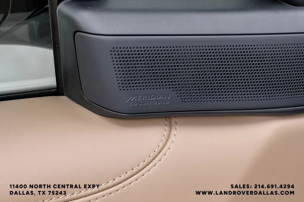New 2026 Fuji White Land Rover SE image 48