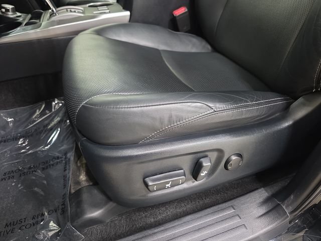 Used 2019 Black Toyota Limited image 27