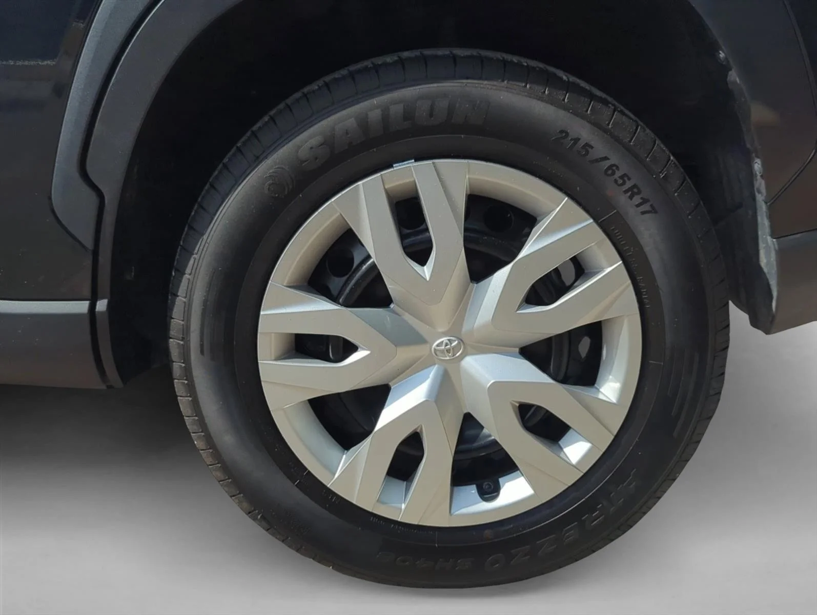 Used 2024 Jet Black Toyota L image 9