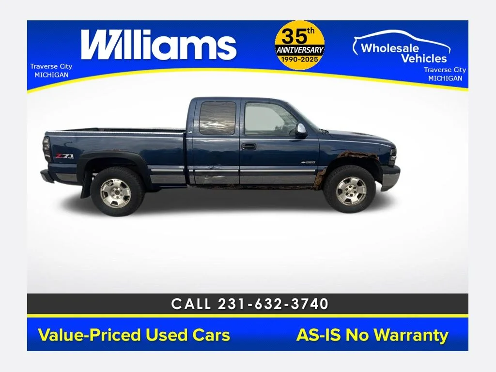 Used 2000 Indigo Blue Metallic Chevrolet LS image 1