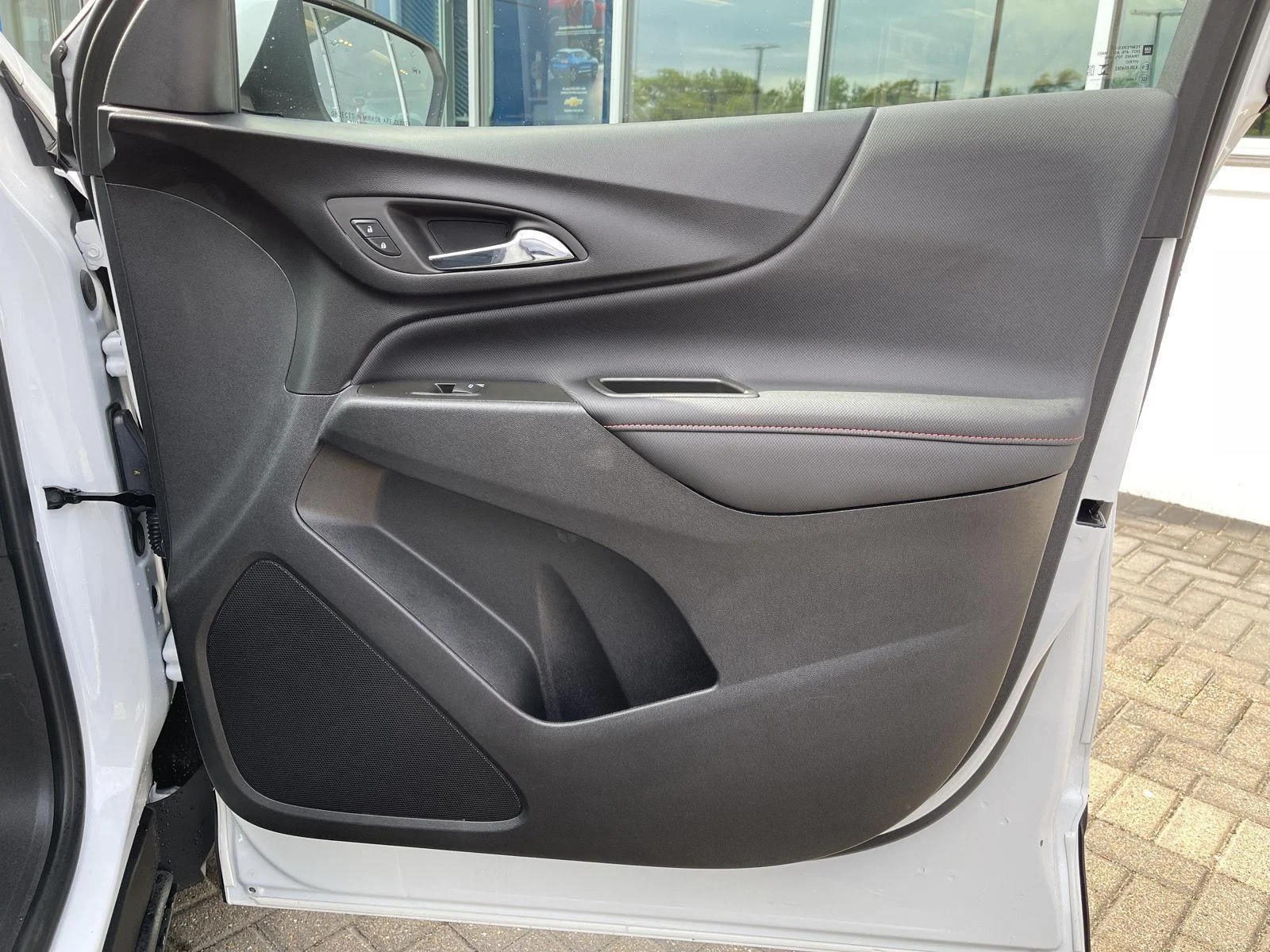 Used 2024 Summit White Chevrolet RS image 31