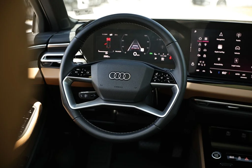 Certified Used 2025 Mythos Black Metallic Audi 2.0T Premium image 27